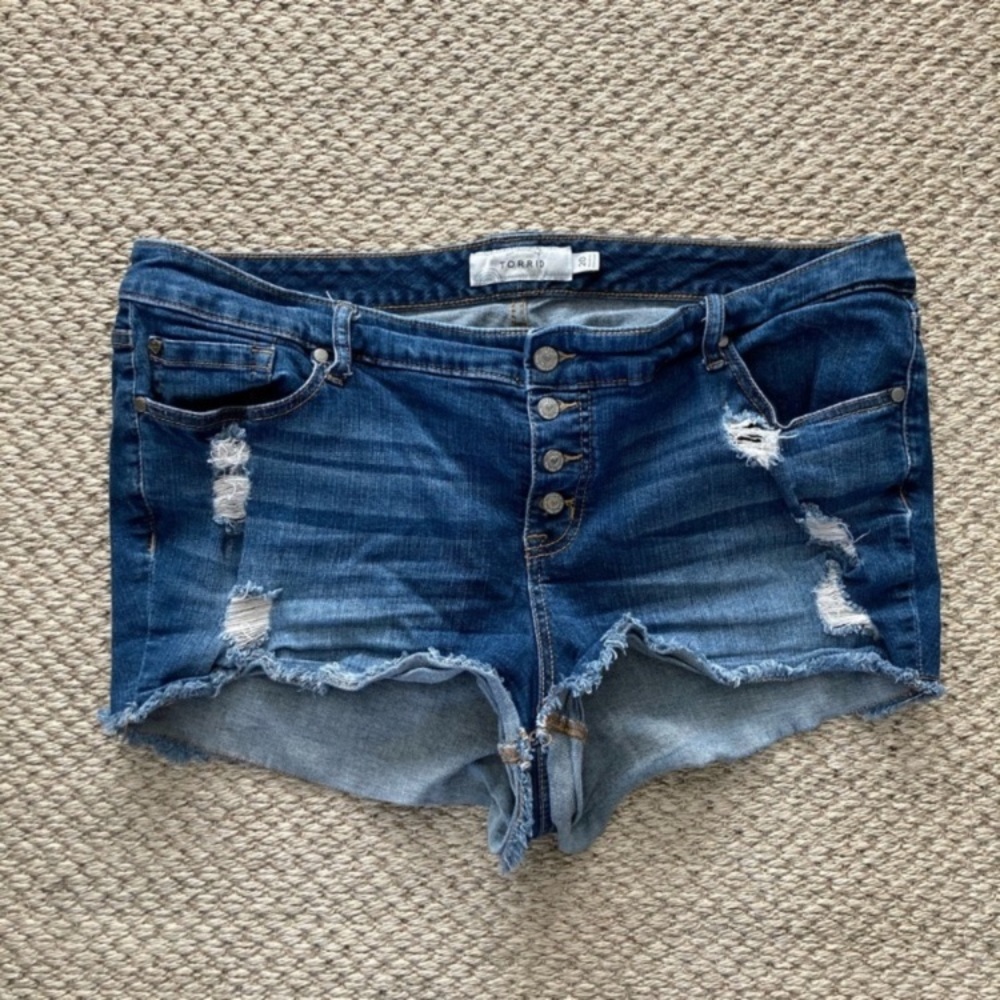 Torrid denim shorts